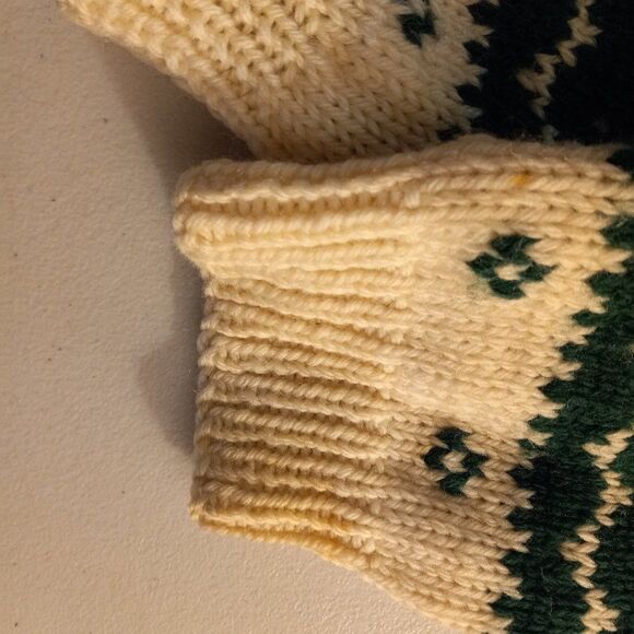 Vintage Handmade Green Snowflake Zipper Front Sweater - Picture 7 of 11